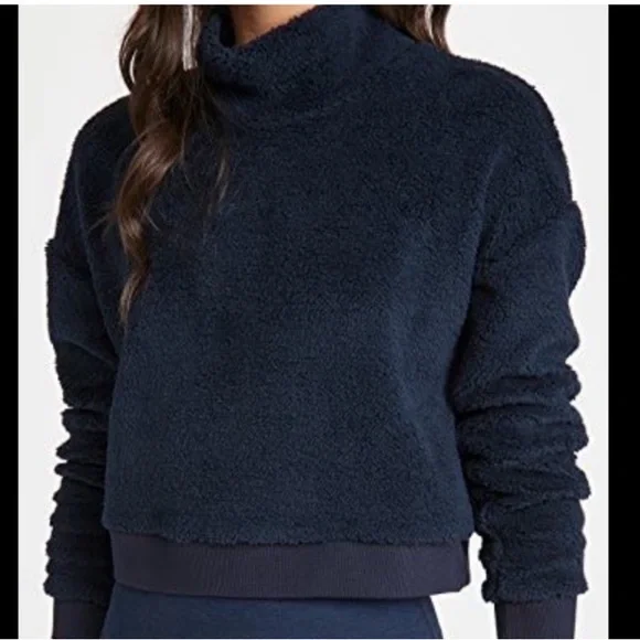 Beyond Yoga BFF Sherpa Cropped Pullover - Picture 1 of 9